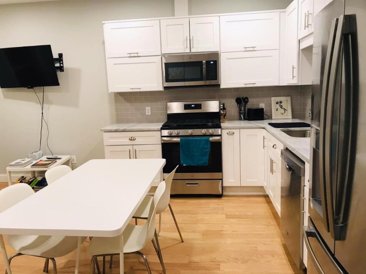 Renovated, 10 Min From The City Boston Exterior foto